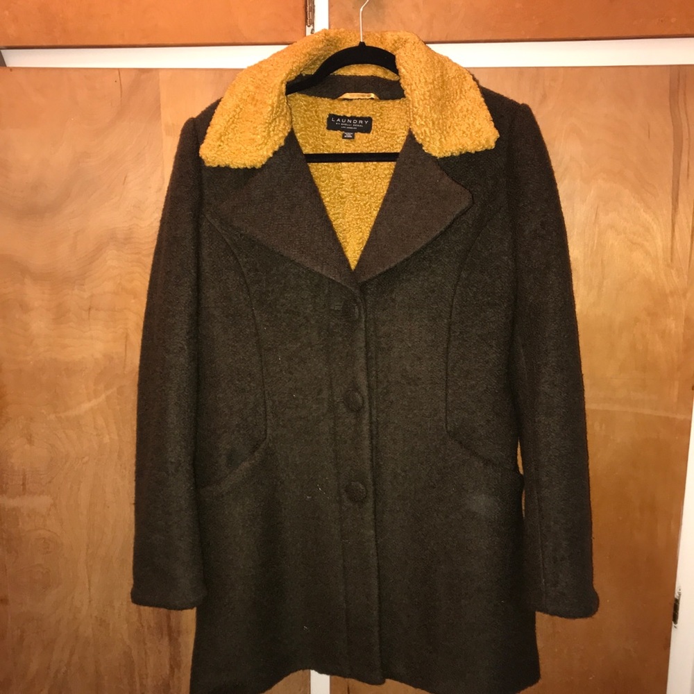 Laundry Coat